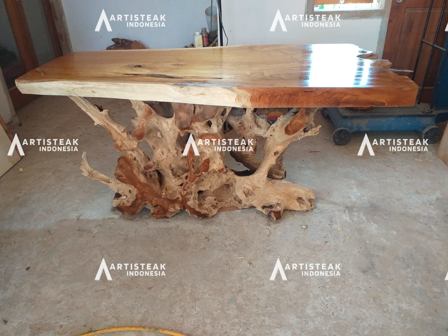 Glossy Finished Teak Root Dining Table - Sustainable Furniture - Luxury Teak Root Dining Table - Wood Dining Table - SOGEH Furniture