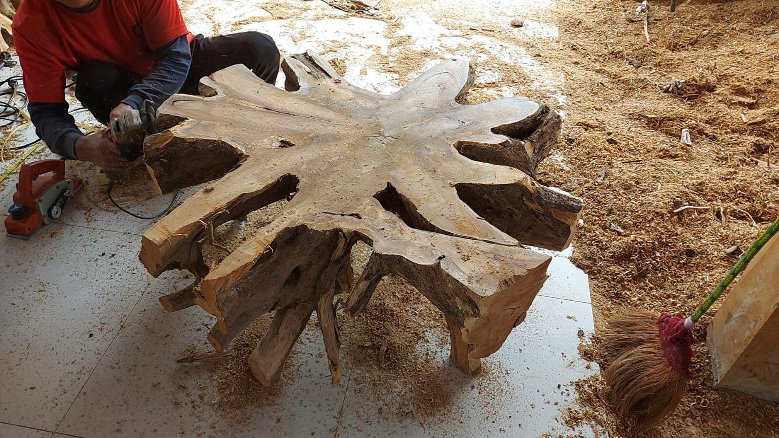 Handcrafted teak root coffee table for living room - Sustainable teak root coffee table for sale Organic teak furniture - Modern teak furniture - Industrial teak furniture - SOGEH Furniture