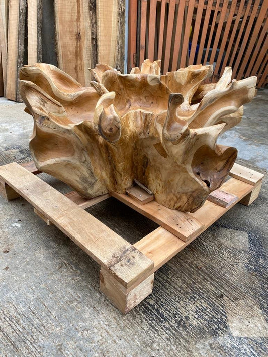 Large Teak Root Coffee Table with Floral Leaf Motif - Modern Organic Teak Root Side Table with Botanical Carving - Handcrafted Teak Root Coffee Table with Unique Floral Leaf Design - SOGEH Furniture