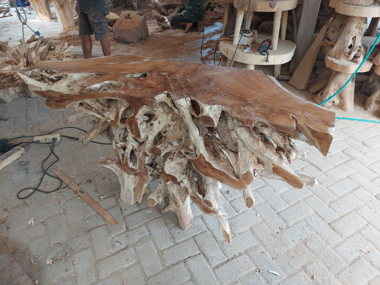 Raw Teak Root Console Table - Teak Root Console Table - Teak Root Furniture Set - High Quality - SOGEH Furniture