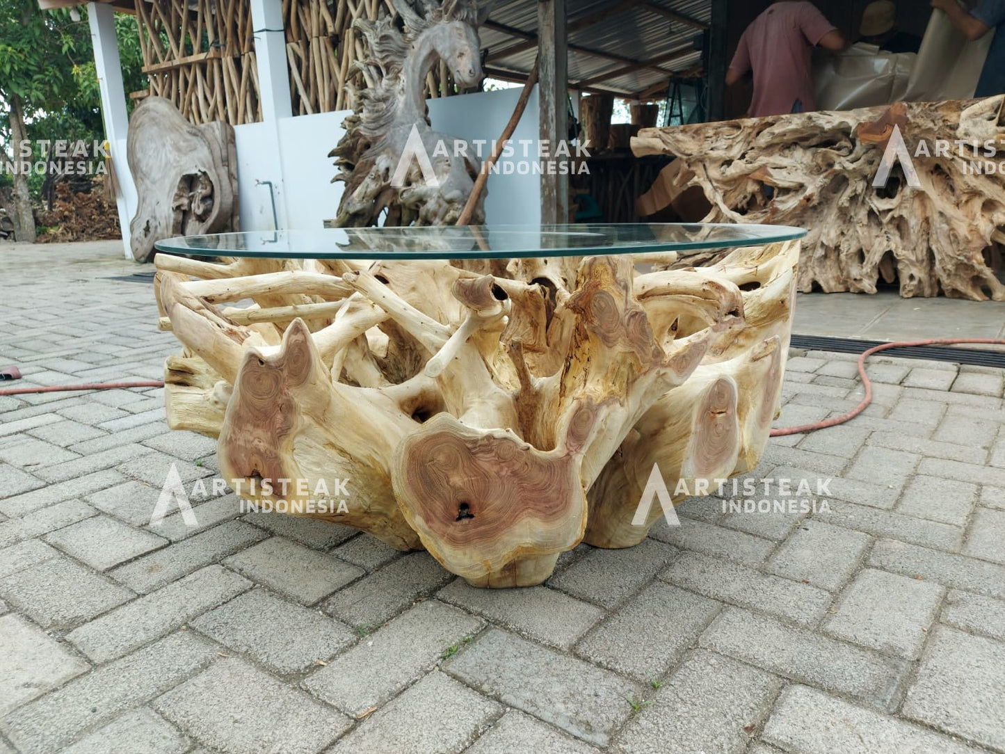 Unique bleached teak root coffee table - Nature-inspired furniture - Boho furniture - Organic shapes - Floral carving - Wood carving - SOGEH Furniture