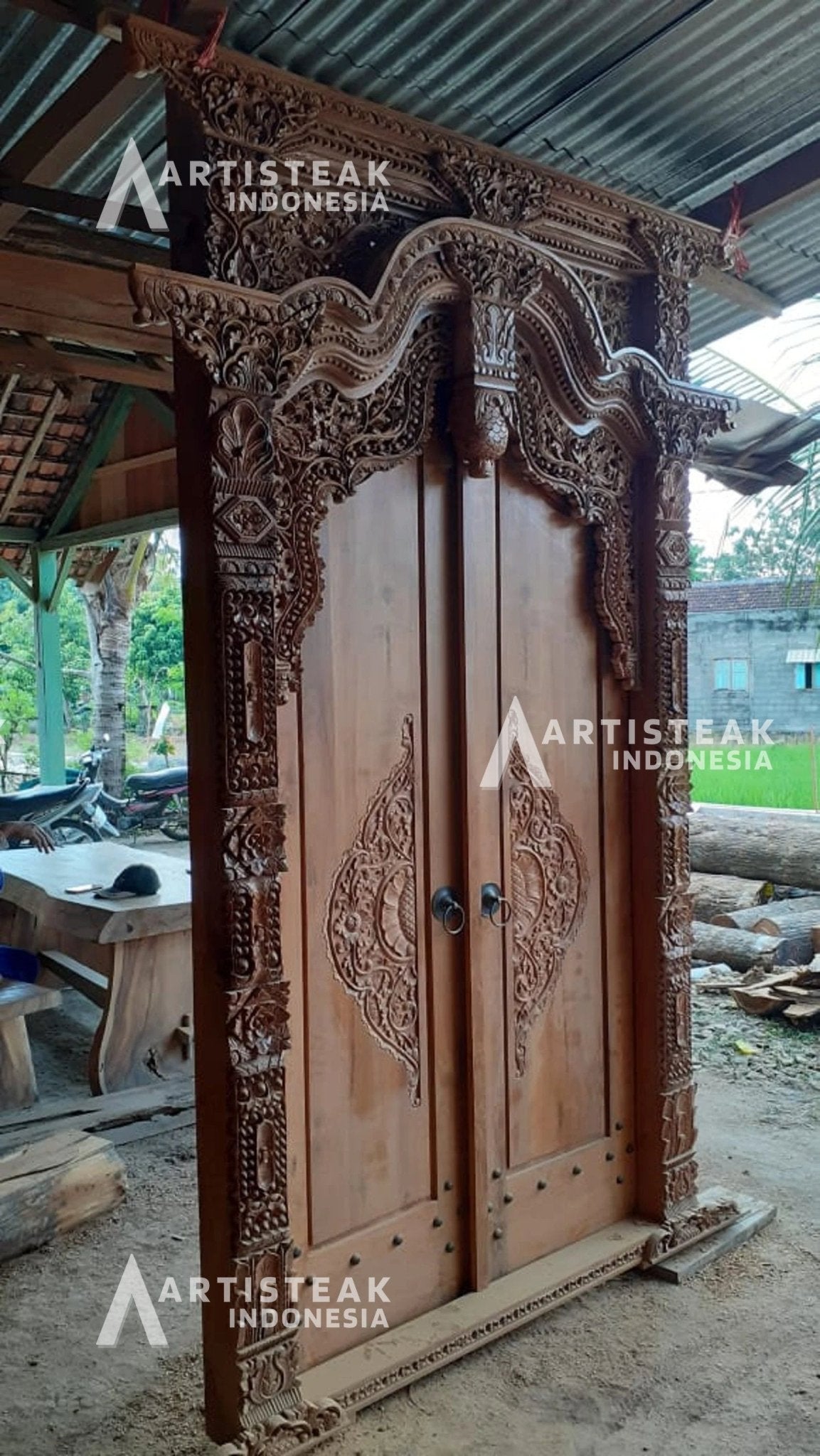 Teak Hand Carved Antique Wood Door - Javanese Antique Doors Made from High Quality Teak - Javanese Carved Door - Teak Wood Door - SOGEH Furniture