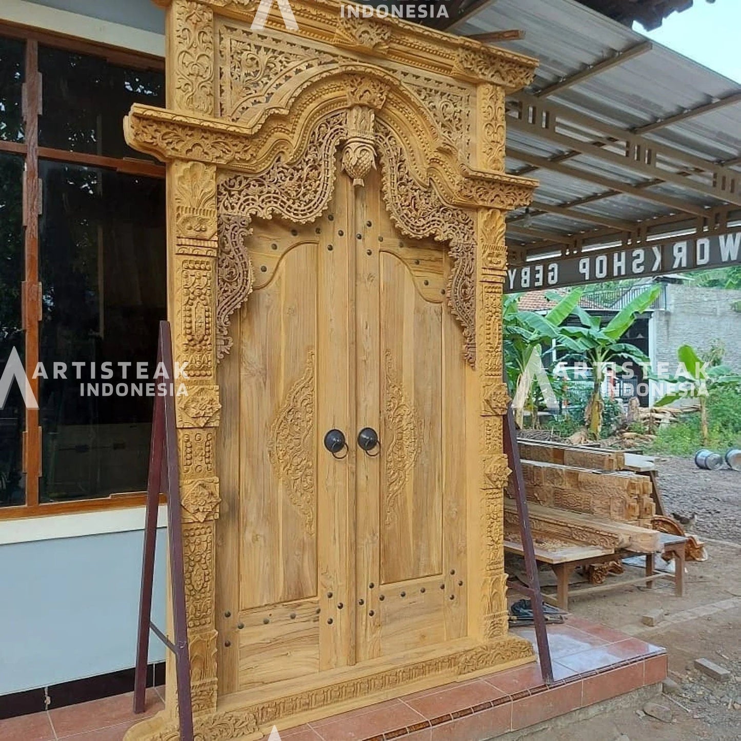 Teak Hand Carved Antique Wood Door - Javanese Antique Doors Made from High Quality Teak - Javanese Carved Door - Teak Wood Door - SOGEH Furniture