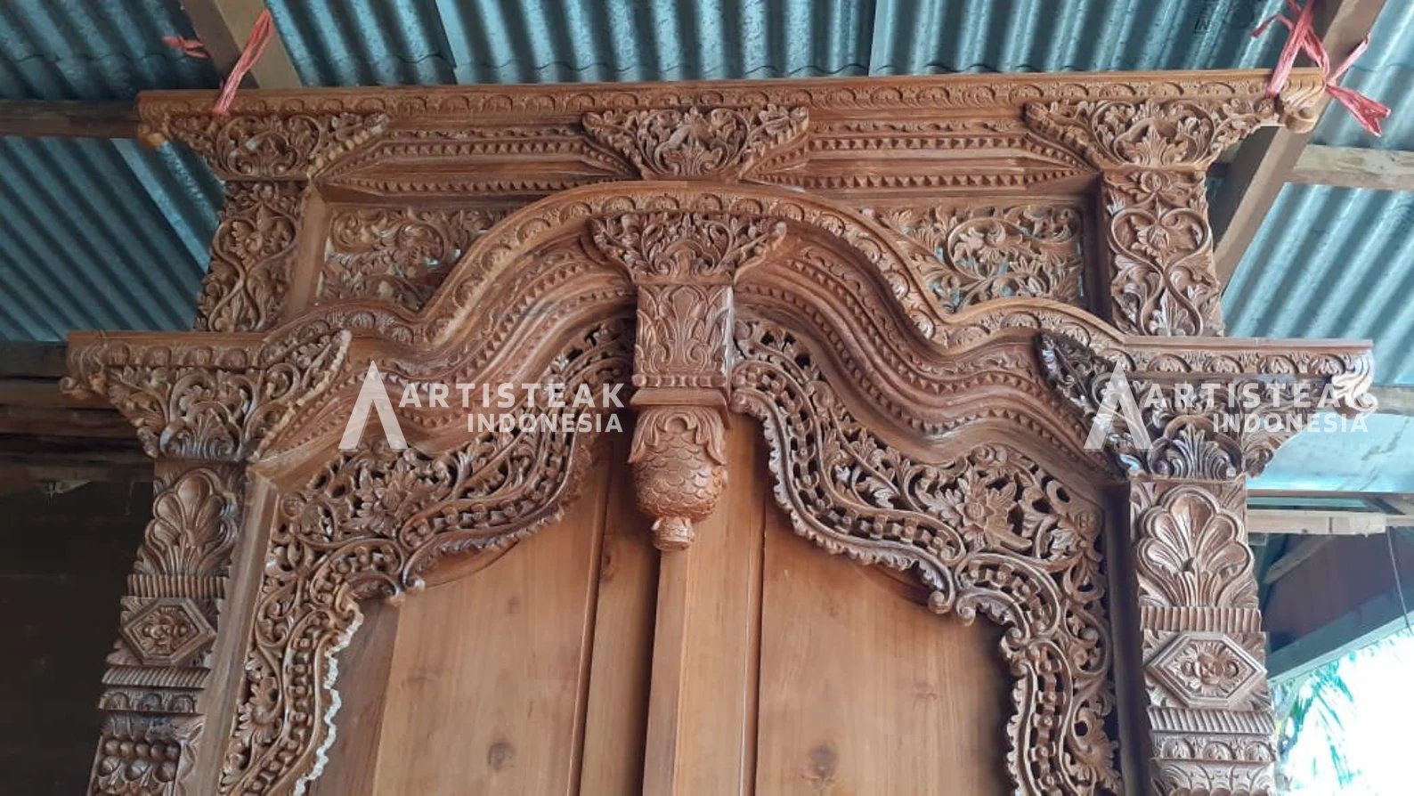 Teak Hand Carved Antique Wood Door - Javanese Antique Doors Made from High Quality Teak - Javanese Carved Door - Teak Wood Door - SOGEH Furniture