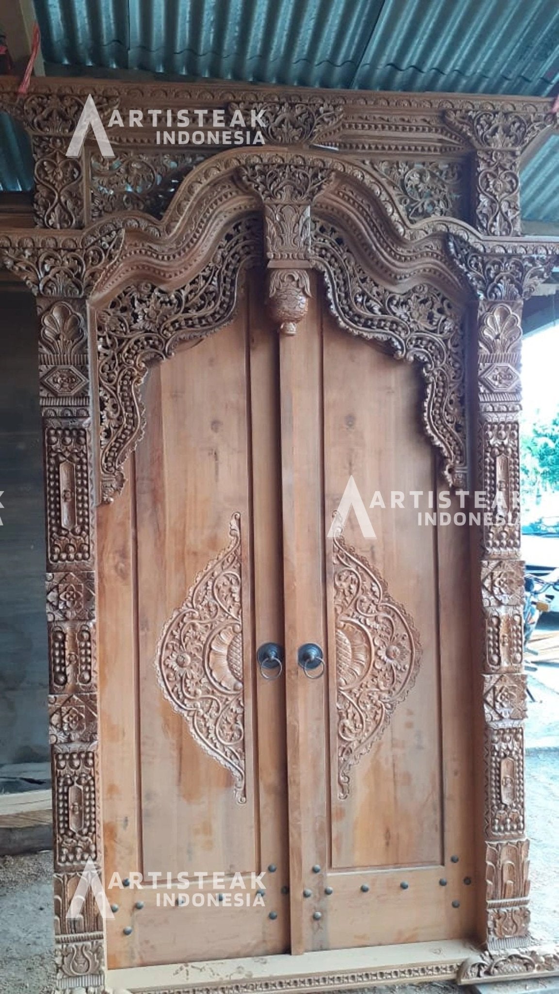 Teak Hand Carved Antique Wood Door - Javanese Antique Doors Made from High Quality Teak - Javanese Carved Door - Teak Wood Door - SOGEH Furniture